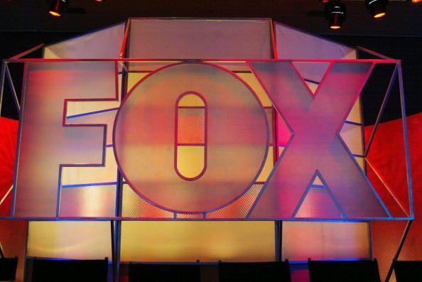 'Right' Move For Fox News As Tucker Carlson To Replace Megyn Kelly In Prime-Time