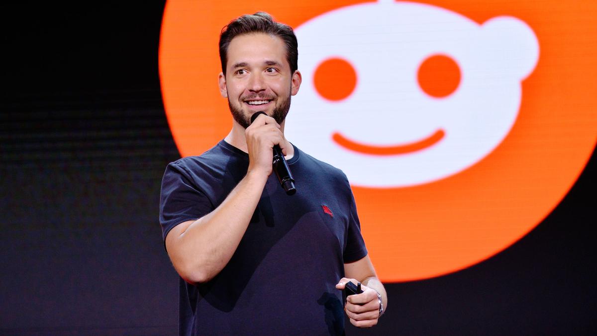 Alexis Ohanian's Next Crusade: Paid-Parental Leave For All Americans