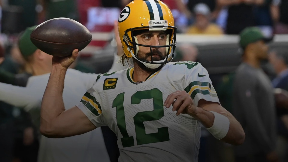 Aaron Rodgers takes responsibility for misleading about vaccine status